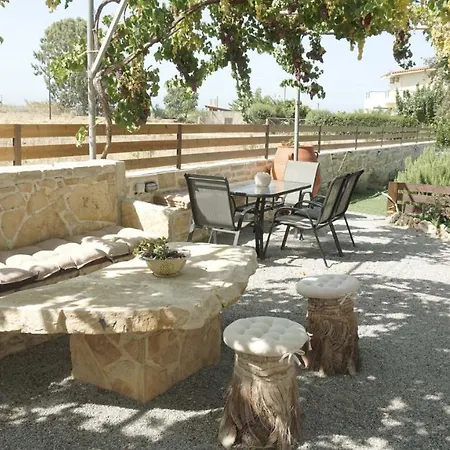 Studio Ioanna - Oasis Holiday Houses Kokkinos Pirgos Exterior photo