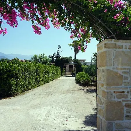 Studio Ioanna - Oasis Holiday Houses Kokkinos Pirgos Exterior photo